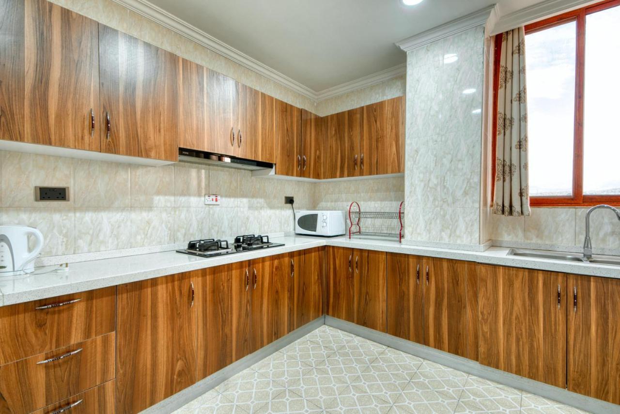 Kibo Palace Apartments อารูชา ภายนอก รูปภาพ